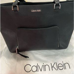 BLACK SATCHEL CALVIN KLIEN
